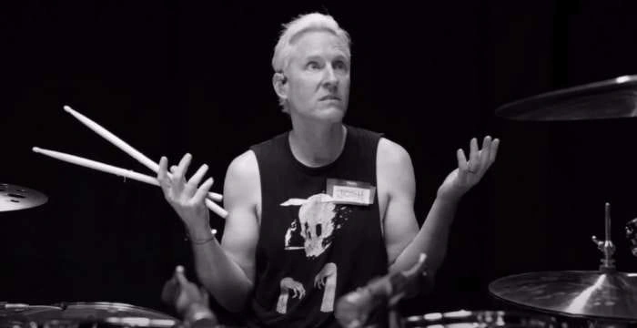 FOO FIGHTERS не раскрывают причину увольнения барабанщика