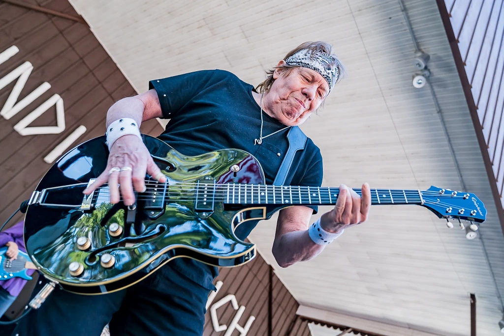 George-Thorogood.jpg