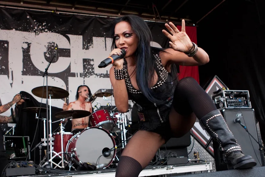 butcher-babies-1.jpg